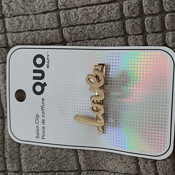 Quo Beauty "LOVE" Clip VALENTINE'S SPIRIT - Picture 1 of 10